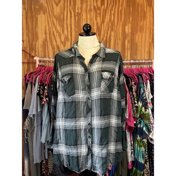Torrid Green Plaid Ultra Soft Rayon Flannel Long Sleeve Button Down Pockets 3 3X - Picture 2 of 10